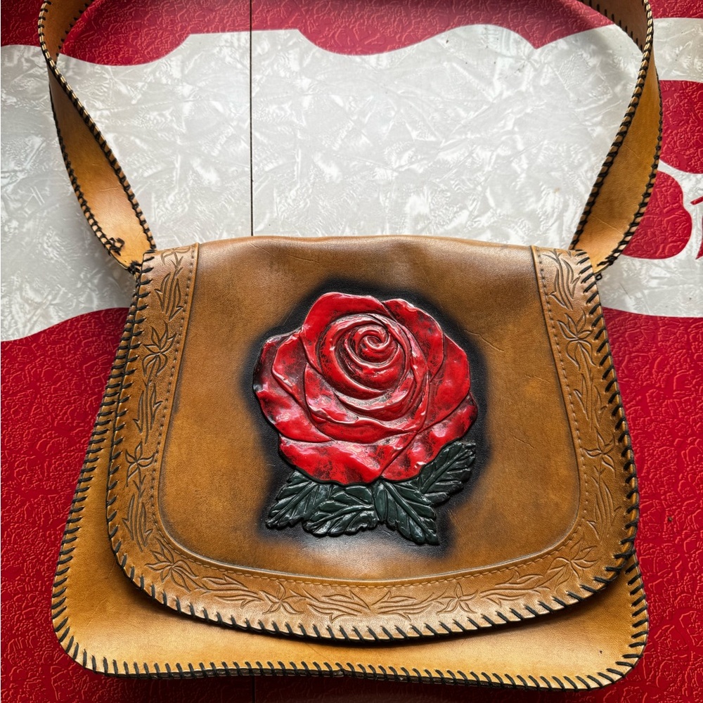 COWGIRL KEWT! Vtg Boho ‘70s Rose Embossed Shoulder Purse
